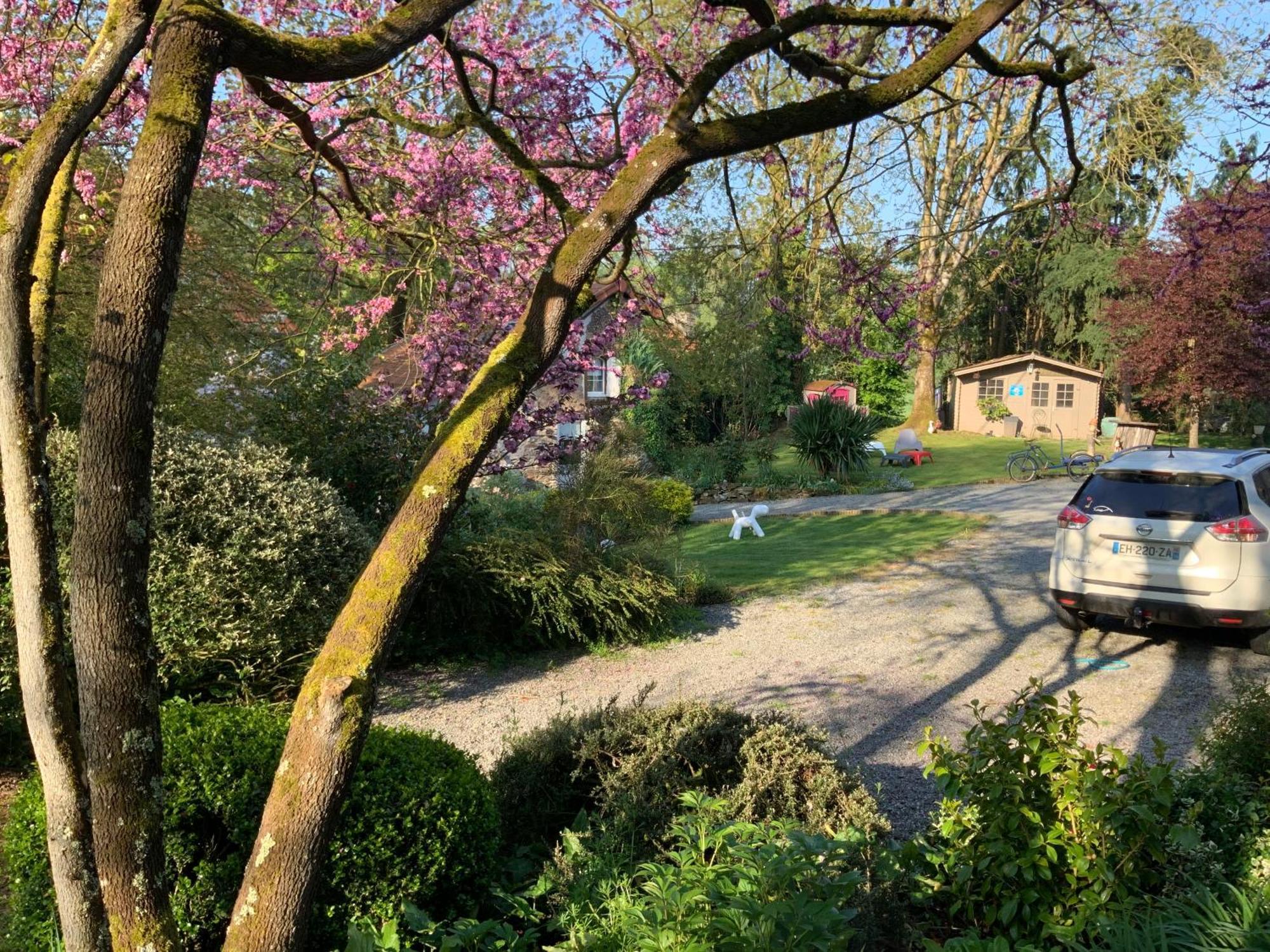 Le Moulin De La Castellerie Bed & Breakfast Moon-sur-Elle Ngoại thất bức ảnh