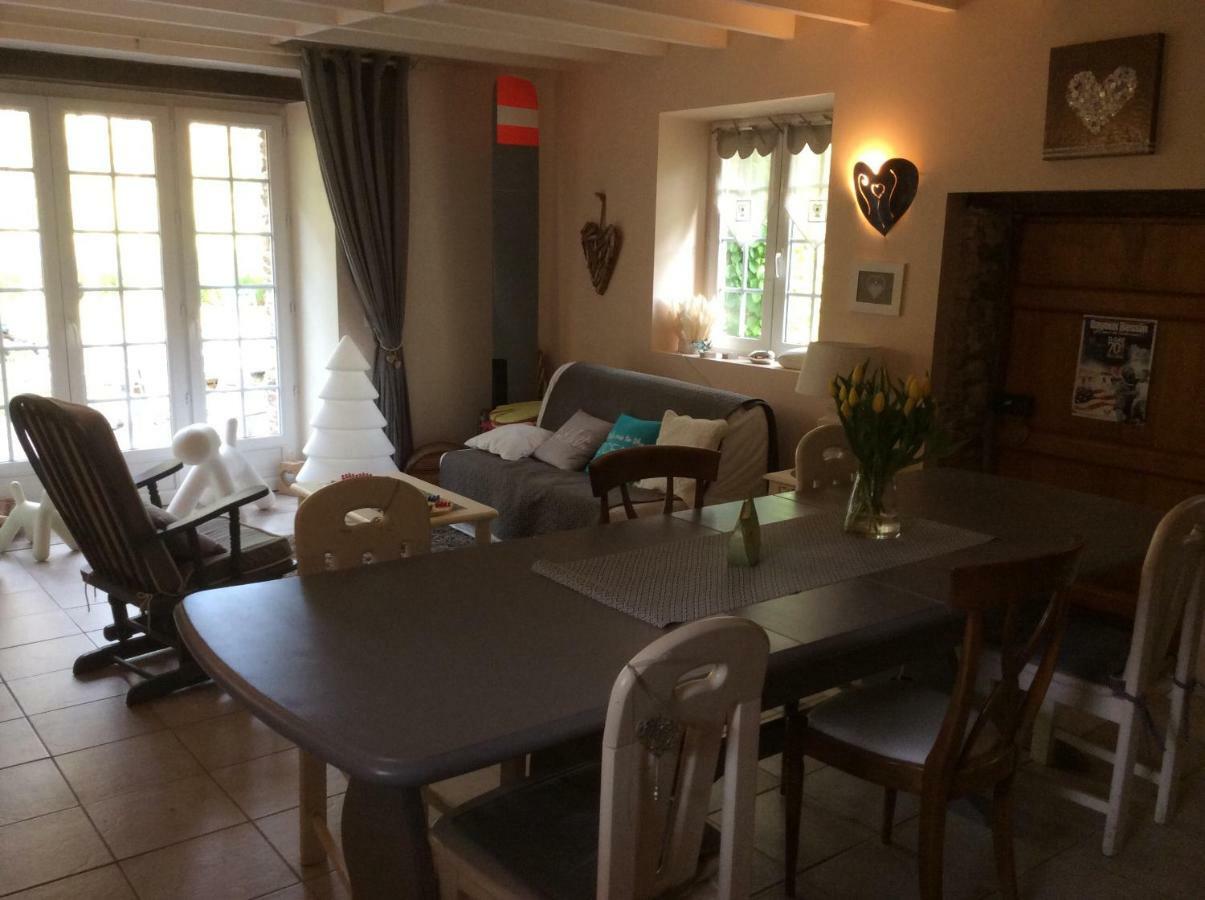 Le Moulin De La Castellerie Bed & Breakfast Moon-sur-Elle Ngoại thất bức ảnh