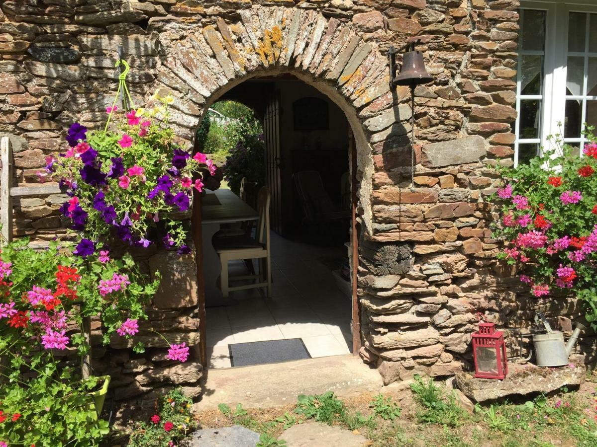 Le Moulin De La Castellerie Bed & Breakfast Moon-sur-Elle Ngoại thất bức ảnh